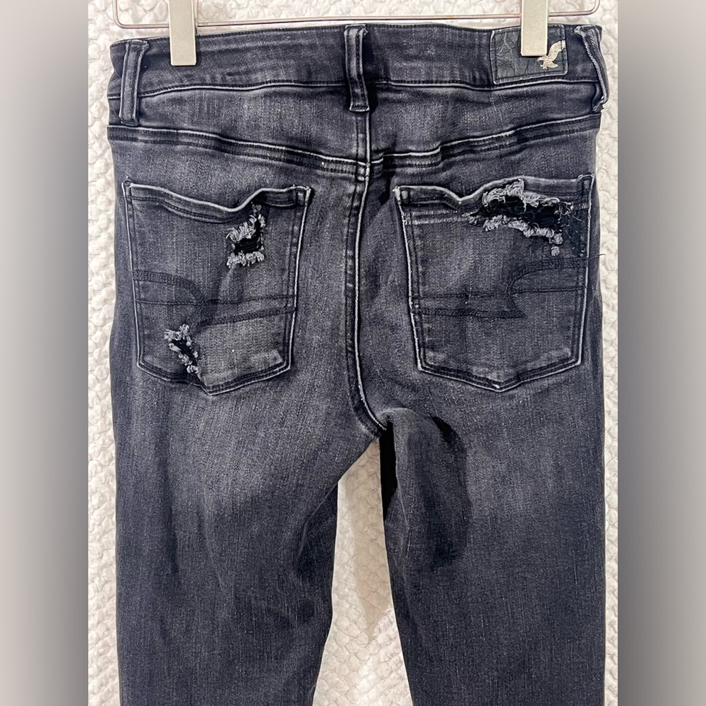 American Eagle Size 6 Long Hi rise Jegging Super Stretch Distressed - Picture 3 of 11